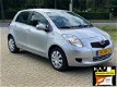 Toyota Yaris - 1.3 16v VVT-i Linea Terra - 1 - Thumbnail