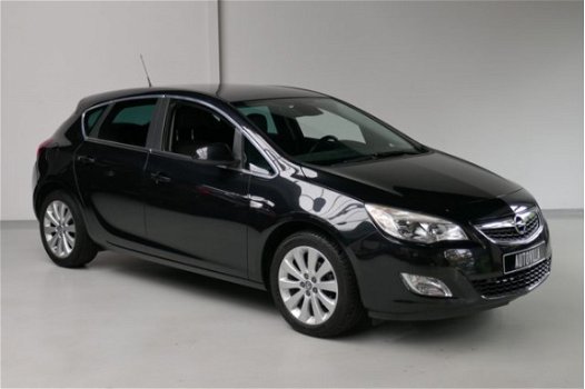 Opel Astra - 1.4 Cosmo 17