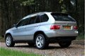 BMW X5 - 4.4 i Executive M-Sport V8 YOUNGTIMER/TREKHAAK/STANDKACHEL/LEDER/M-PAKKET/NAVI/NAP - 1 - Thumbnail