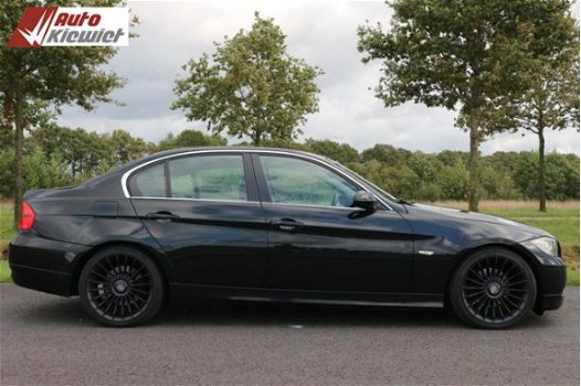 BMW 3-serie - 325i Dynamic Executive Sportstoelen|Climate|18 inch - 1