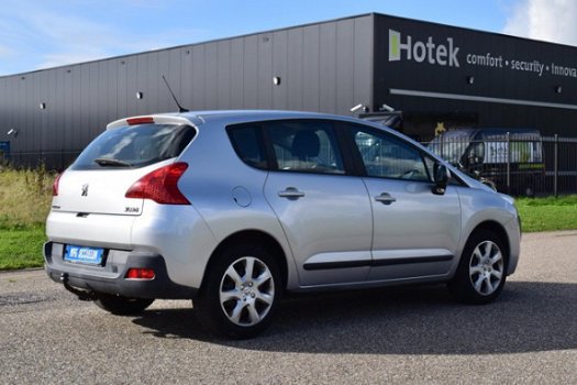 Peugeot 3008 - 1.6 VTi Access Navi, Airco, Cruise, Trekhaak, Dealer OH - 1