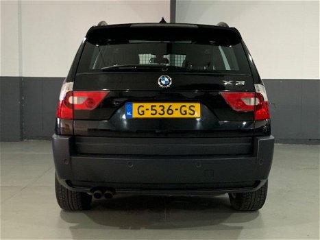 BMW X3 - 2.5i Executive Young Timer Panoramadak / Xenon / Navi / Leder - 1