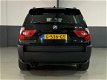 BMW X3 - 2.5i Executive Young Timer Panoramadak / Xenon / Navi / Leder - 1 - Thumbnail