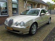 Jaguar S-type - 4.2 V8 Executive Schuifdak/Youngtimer