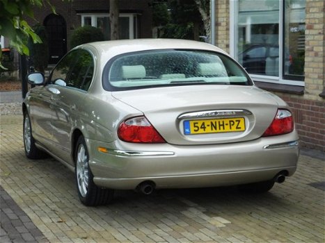 Jaguar S-type - 4.2 V8 Executive Schuifdak/Youngtimer - 1