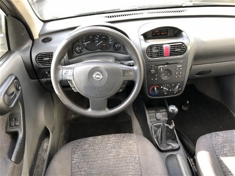 Opel Corsa - 1.4-16V Comfort - 1