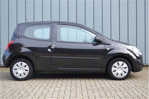 Renault Twingo - 1.2 Authentique 60PK Airco Centr.-vergrendeling op afstand Nwe-APK - 1