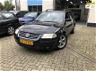 Volkswagen Passat Variant - 2.0 Comfortline NIEUWE APK//AIRCO (KLIMAT)//17 LM VELGEN - 1 - Thumbnail