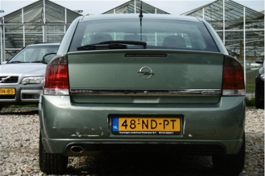 Opel Vectra GTS - 1.8-16V M.2004 SPORT NAP/AIRCO/18''/APK - 1