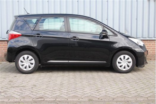 Toyota Verso S - 1.3 VVT-i Aspiration Aut. Airco | Multimedia touchscreen | Achteruitrijcamera | 6-b - 1