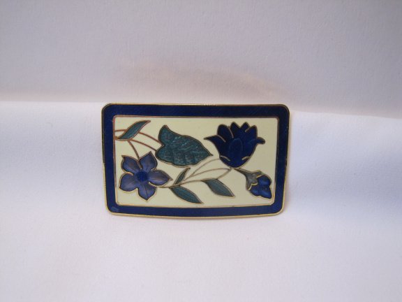 Broche goudkleurig blauw groen emaille cloisonné bloemen 4.4x2.8 cm - nr. 1