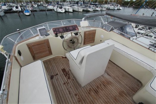 Tarquin Trader 41 + 2 Sundeck - 5