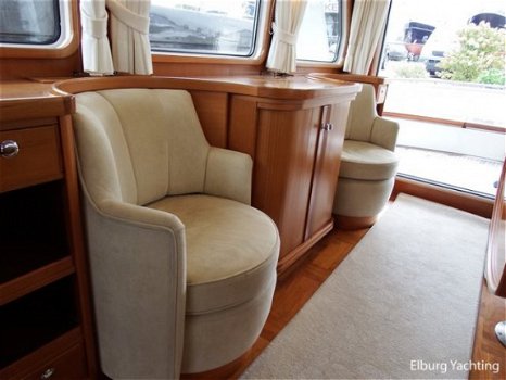 Volker 50 Trawler Pilothouse - 6