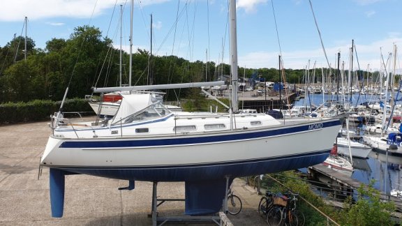 Hallberg Rassy 342 - 1