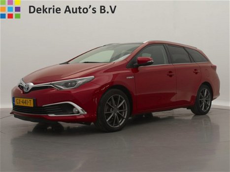 Toyota Auris Touring Sports - 1.8 Hybrid Business Pro AUTOMAAT / NAVI / AIRCO-ECC / PANORAMADAK / HA - 1