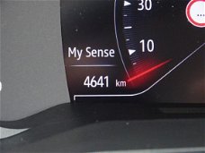 Renault Clio - TCe 100pk Intens Parkeer sens., Climate, 16" velgen