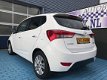 Hyundai ix20 - 1.6 AUTOMAAT AIRCO HOGE INSTAP CRUISE PDC BOVAG - 1 - Thumbnail