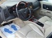 Cadillac SRX - 4.6 V8 325pk SPORT LUXURY Dvd-TV-Xenon-Panodak-7 Persoons - 1 - Thumbnail