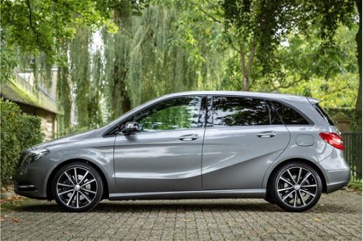 Mercedes-Benz B-klasse - 250 Ambition Sport Panorama Leder Night Camera - 1