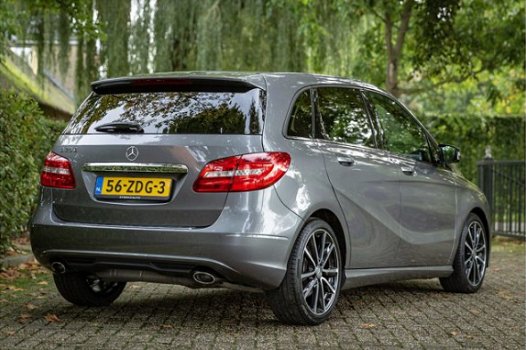 Mercedes-Benz B-klasse - 250 Ambition Sport Panorama Leder Night Camera - 1