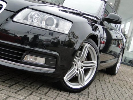 Audi A6 Avant - 2.0 TFSI Advance Aut. | Xenon | 19 inch | Camera | Navi | Trekhaak - 1