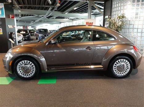 Volkswagen Beetle - 2.5 170pk HighLine AUTOMAAT - 1