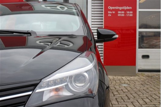 Toyota Yaris - 1.5 Hybrid Trend met fietsendragerbeugel - 1