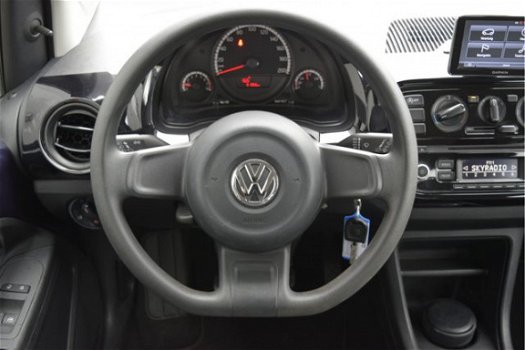 Volkswagen Up! - 1.0 move up 5-deurs navigatie, bluetooth, airco, - 1