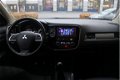 Mitsubishi Outlander - 2.0 Intense - All in prijs | trekhaak | navi | pdc achter - 1 - Thumbnail