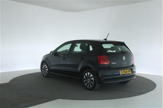 Volkswagen Polo - (J) 1.4 TDI Bluemotion Executive 5-drs [ Navi Climate ] - 1