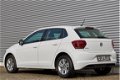 Volkswagen Polo - 1.0 Tsi 95pk DSG Comfortline Business, Navigatie via App-connect, Verw. voorstoele - 1 - Thumbnail