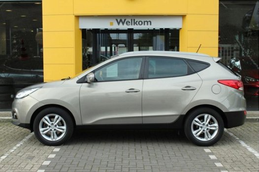 Hyundai ix35 - 2.0i Business Edition / LEER / NAVI / TREKHAAK / CAMERA / 152.000 KM - 1