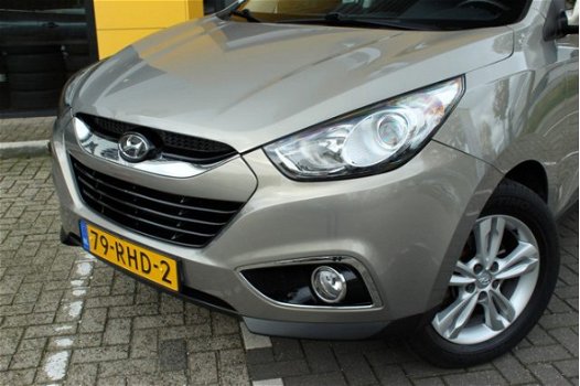 Hyundai ix35 - 2.0i Business Edition / LEER / NAVI / TREKHAAK / CAMERA / 152.000 KM - 1