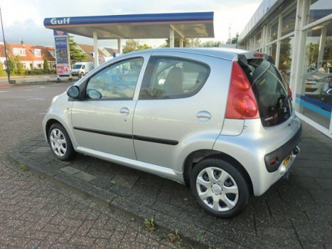 Peugeot 107 - 1.0-12V XS - 1