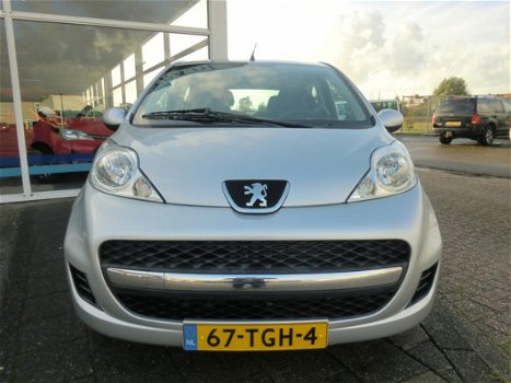 Peugeot 107 - 1.0-12V XS - 1