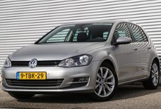 Volkswagen Golf - 1.2 TSI 105pk DSG Highline Navigatie 17'' LMV PDC 159