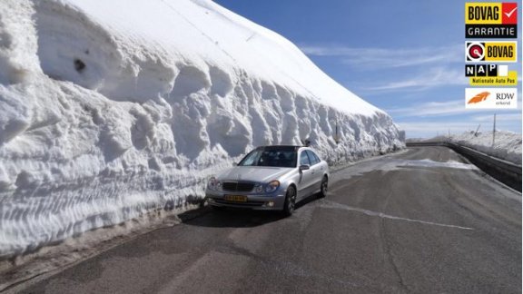 Mercedes-Benz E-klasse - 280 Avantgarde Select Panoramadak+trekhaak afn.+winterbanden+imperiaal - 1