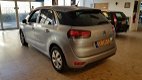 Citroën C4 Picasso - 1.2 PureTech Shine Nieuwe wagen met Navigatie, LMV & Metallique lak - 1 - Thumbnail