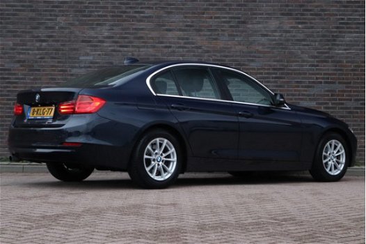 BMW 3-serie - 320i EfficientDynamics Edition High Executive | Navigatie | Leder | Climate control | - 1