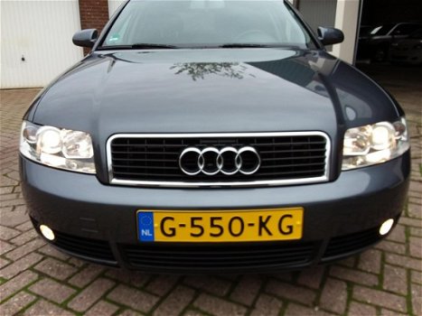 Audi A4 - SEDAN, AIRCO, ELEKTR.PAKKET, NETTE AUTO - 1