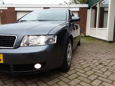 Audi A4 - SEDAN, AIRCO, ELEKTR.PAKKET, NETTE AUTO - 1