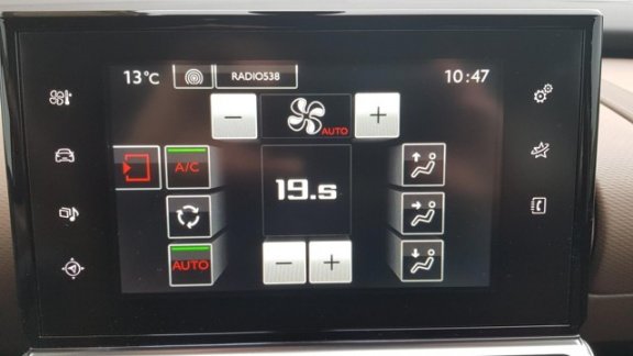 Citroën C4 Cactus - 1.2 benzine, navigatie, trekhaak, 5-deurs, airco, camera, cruise control, licht - 1