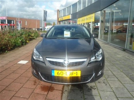 Opel Astra - 1.6 T. 180 pk Cosmo Leer Navi.Xenon - 1