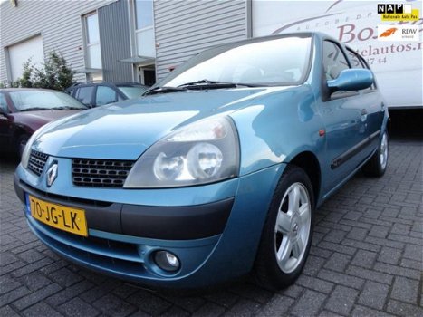 Renault Clio - 1.4-16V Privilège 5 deurs, mooie auto, rijd nog super en alles werkt naar behoren - 1