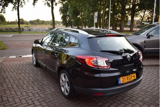 Renault Mégane Estate - 1.5 dCi Bose AIRCO/NAVI/CRUISE/PDC/6 BAK/APK 06-2020 - 1