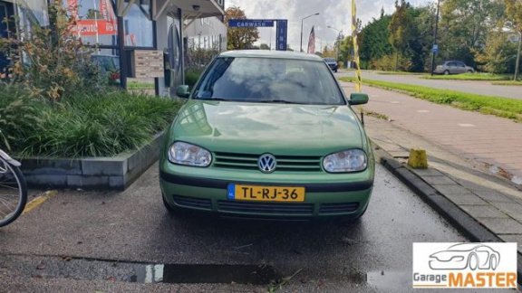 Volkswagen Golf - 1.6 - 1