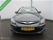 Hyundai i30 CW - 1.6 CRDi i-Motion Business NETTE AUTO - 1 - Thumbnail