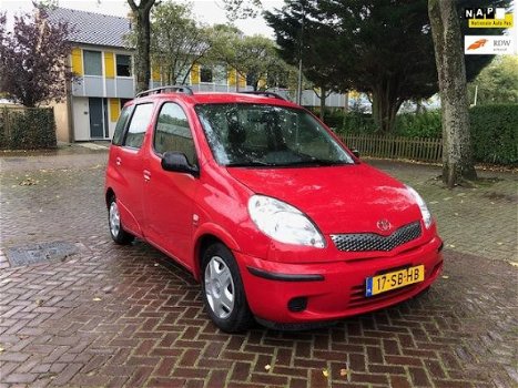 Toyota Yaris Verso - 1.3 VVT-i Sol AUTOMAAT / Airco / Parkeersensoren / Nieuw APK - 1