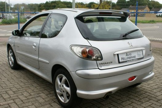 Peugeot 206 - 1.6-16V Quiksilver - 1