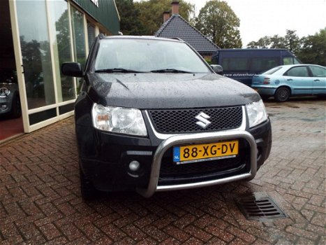 Suzuki Grand Vitara - 1.6-16V Exclusive CLIMA-TREKHAAK-BOVAG-NAP - 1